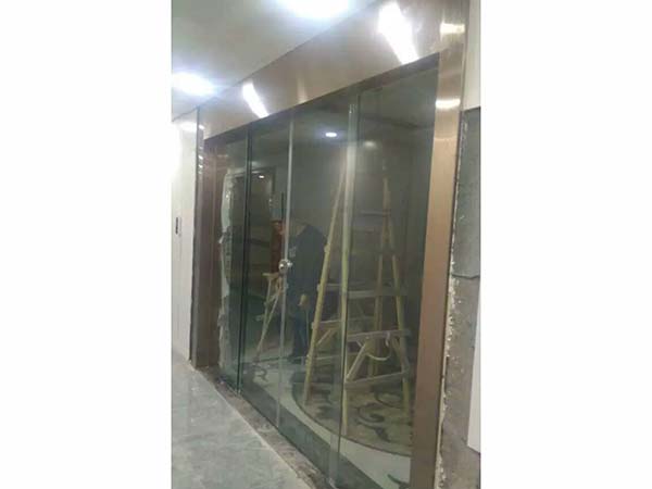 泰豪科技大廈自動(dòng)門案例 - 中出網(wǎng)-智能出入口與停車充電門戶