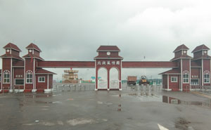 北歐風(fēng)情園通道閘案例