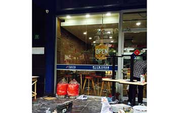 上海達美樂比薩肯德基門案例 - 中出網(wǎng)-智能出入口與停車充電門戶