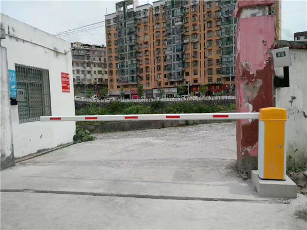 五峰中小學(xué)教研中心道閘案例 - 中出網(wǎng)-智能出入口與停車充電門戶