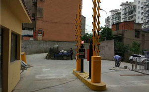 弘林大廈道閘案例