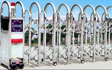 A56大圓彎加強(qiáng)型電動伸縮門