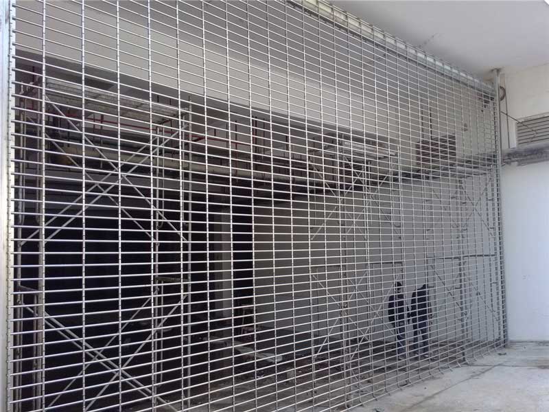 超大型電動(dòng)不銹鋼卷簾門