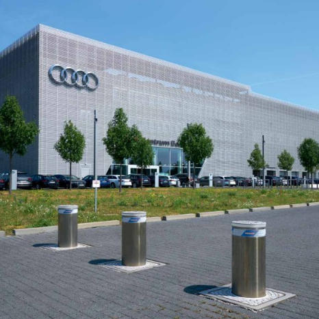 自動升降防撞柱