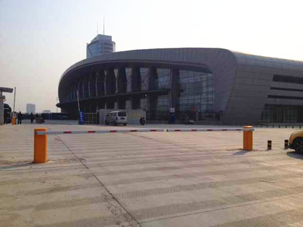 濟南商河汽車總站藍牙遠距離停車場系統(tǒng)案例 - 中出網(wǎng)-智能出入口與停車充電門戶