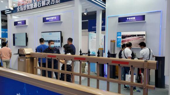 百勝6系重型道閘門(mén)