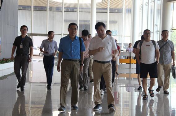 《安全電壓開門機(jī)》、《戶外電動(dòng)門安全要求》團(tuán)體標(biāo)準(zhǔn)編制工作會(huì)在百勝智能順利召開