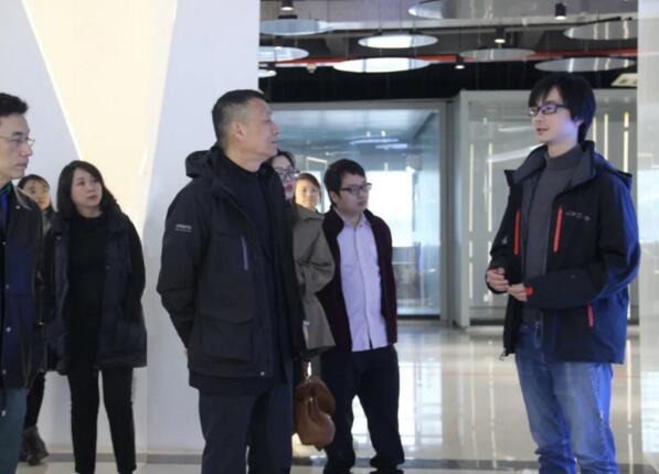 江西省通信學會領導及企業(yè)家蒞臨百勝智能參觀調(diào)研