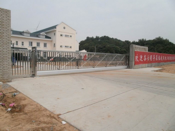 電賀：南北德信懸浮折疊門順利進駐江西省水電工程局老爺廟風電場