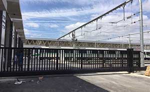 南寧軌道交通集團10米北門無軌懸浮門案例 - 中出網(wǎng)-智能出入口與停車充電門戶