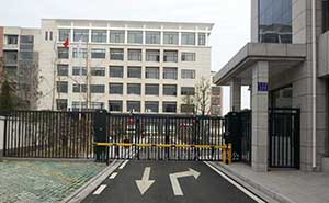 荊州太普石化智能無(wú)軌懸浮門(mén)工程案例 - 中出網(wǎng)-智能出入口與停車充電門(mén)戶