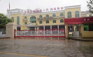 江西渝水消防智能無(wú)軌懸浮門工程案例 - 中出網(wǎng)-智能出入口與停車充電門戶