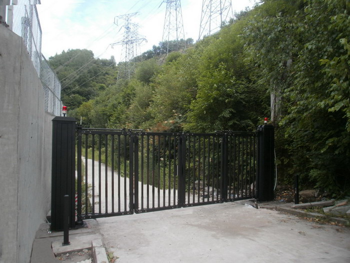 白山國家電網(wǎng)智能無軌懸浮門工程案例 - 中出網(wǎng)-智能出入口與停車充電門戶