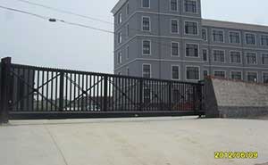 遼寧省錦州市萬力叉車有限公司智能無軌懸浮門工程案例 - 中出網(wǎng)-智能出入口與停車充電門戶