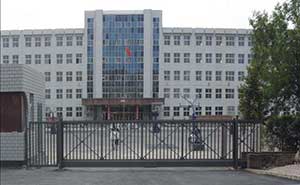 長(zhǎng)春市第一五三中學(xué)智能無(wú)軌懸浮門工程案例 - 中出網(wǎng)-智能出入口與停車充電門戶