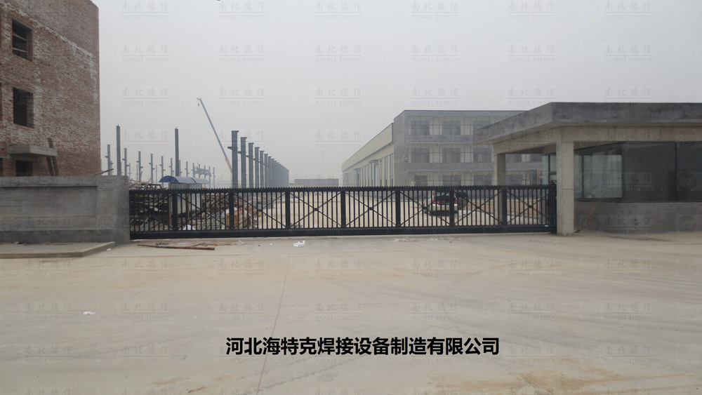 河北海特克焊接設(shè)備制造有限公司--818TJC-15米智能安全伸縮平移門工程案例 - 中出網(wǎng)-智能出入口與停車充電門戶