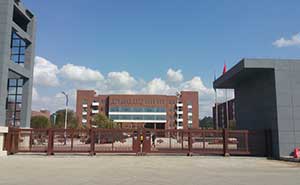 貴航高級技工學校-(24)智能安全伸縮平移門工程案例 - 中出網-智能出入口與停車充電門戶