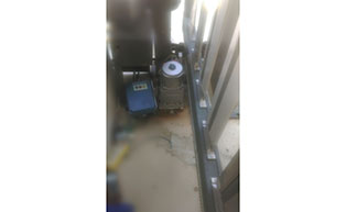 百勝平移門機成功安裝于北海某食品廠 - 中出網(wǎng)-智能出入口與停車充電門戶