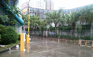湛江工人體育館停車場系統(tǒng)工程案例 - 中出網(wǎng)-智能出入口與停車充電門戶