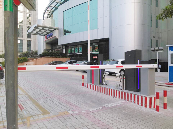 佛山南海農(nóng)商銀行停車(chē)場(chǎng)系統(tǒng)工程案例 - 中出網(wǎng)-智能出入口與停車(chē)充電門(mén)戶