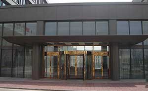 山西金海洋能源公司旋轉(zhuǎn)門案例