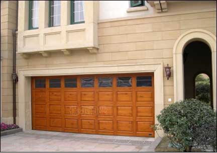 實(shí)木車庫(kù)門