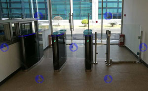 廣州LG樂金化學(xué)工廠通道閘案例 - 中出網(wǎng)-智能出入口與停車充電門戶