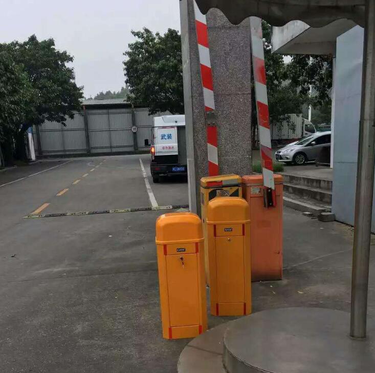 歐瑪克自動道閘