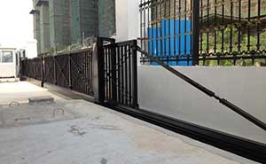 工業(yè)懸浮門 