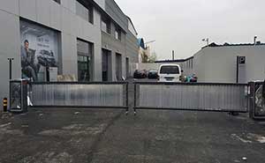 山西龍星行道閘案例 - 中出網(wǎng)-智能出入口與停車充電門戶