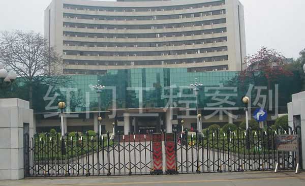 韶關市人民政府電動伸縮門案例 - 中出網-智能出入口與停車充電門戶