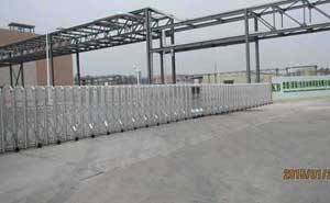 清遠忠信光伏材料科技有限公司（建滔）伸縮門案例