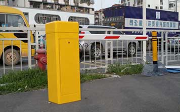 八角機(jī)箱直桿道閘