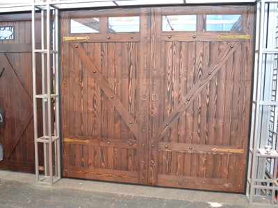 實(shí)木車庫門
