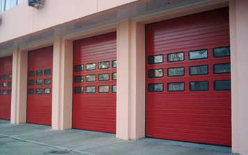 工業(yè)滑升門