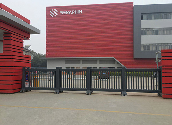 盛世昌隆（客戶案例--平移門）——常州太陽(yáng)能公司 - 中出網(wǎng)-智能出入口與停車充電門戶