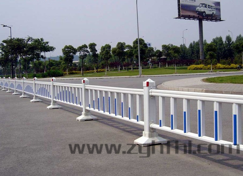 交通護(hù)欄C款