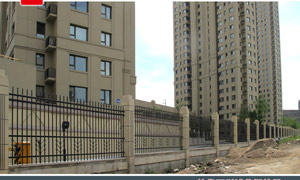 神華萬利城藝鋼護欄 - 中出網(wǎng)-智能出入口與停車充電門戶