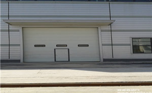 山西太原軌道交通裝備有限公司工業(yè)門案例 - 中出網(wǎng)-智能出入口與停車充電門戶