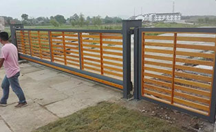 江蘇無錫懸浮門工程案例 - 中出網(wǎng)-智能出入口與停車充電門戶