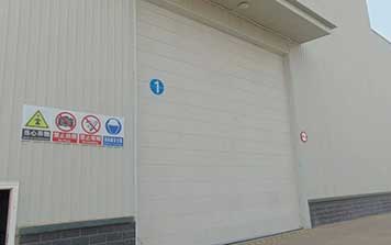 大型工業(yè)提升門