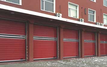 硬質(zhì)快速門