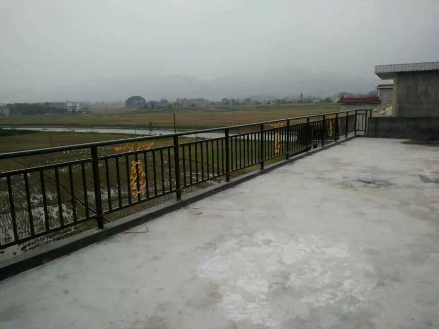 陽臺(tái)護(hù)欄