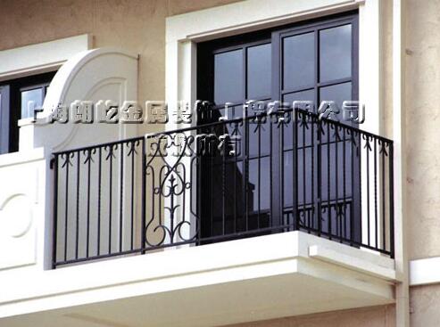 鐵藝陽(yáng)臺(tái)欄桿