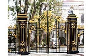 佘山高爾夫別墅鐵藝大門(mén)案例 - 中出網(wǎng)-智能出入口與停車(chē)充電門(mén)戶