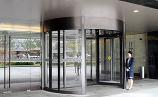 上海世博會(huì)中國(guó)館旋轉(zhuǎn)門(mén)工程案例 - 中出網(wǎng)-智能出入口與停車(chē)充電門(mén)戶