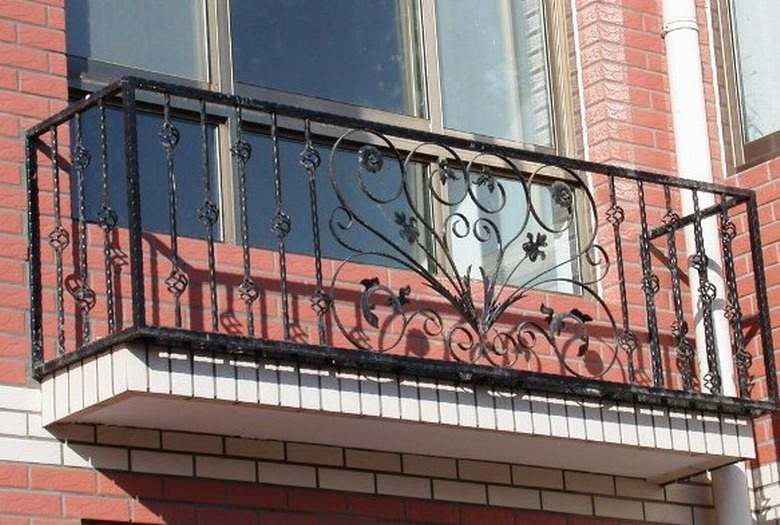 陽(yáng)臺(tái)欄桿