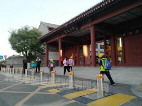 校園安保----卓奧世鵬校園升降柱筑牢學(xué)校安全門(mén)