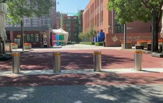 卓奧世鵬海淀第二實(shí)驗(yàn)小學(xué)升降柱項(xiàng)目成功交付！