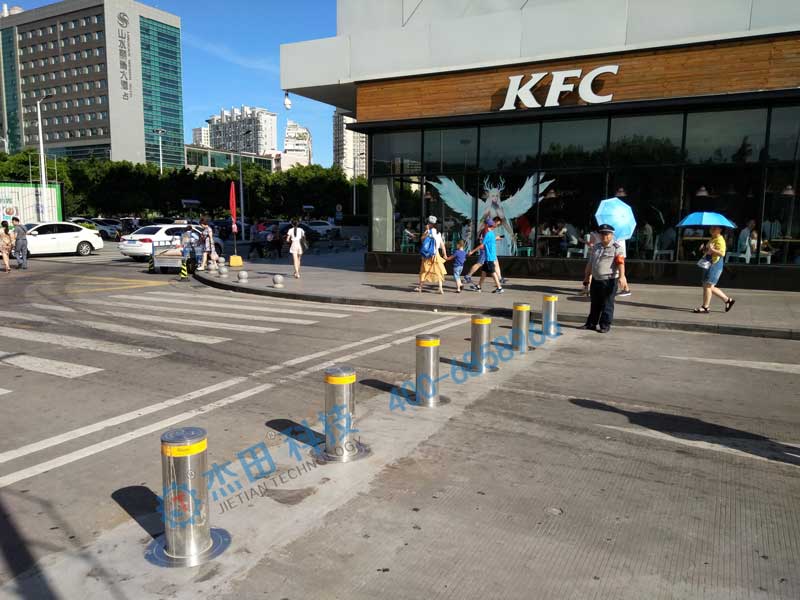 廈門(mén)SM城市廣場(chǎng)升降柱案例 - 中出網(wǎng)-智能出入口與停車(chē)充電門(mén)戶(hù)